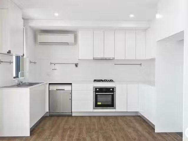 Cheap 9/30 32 Lawrence Street, Peakhurst, NSW 2210