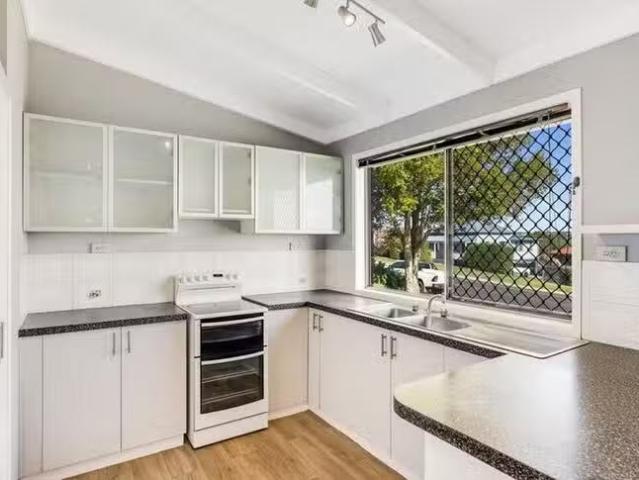 Deal! 93 Glenvale Road, Newtown, QLD 4350