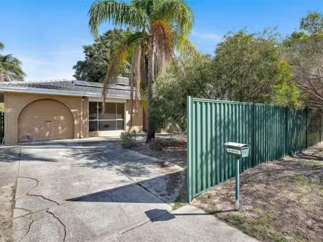 Cheap 9 Chale Street, Gosnells, WA 6110