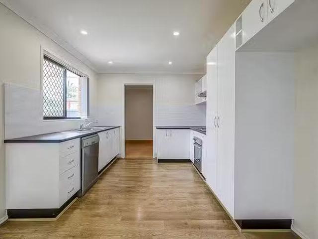 Rental! 9 Betty Street, Upper Coomera, QLD 4209