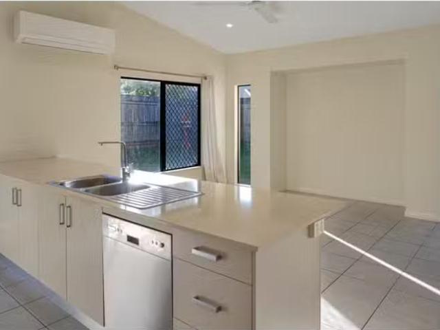 Unique /9 Devine Crescent, Gordonvale, QLD 4865