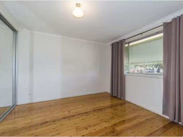 Just in! 9 Melita Road, Cambridge Park House for rent Listed.