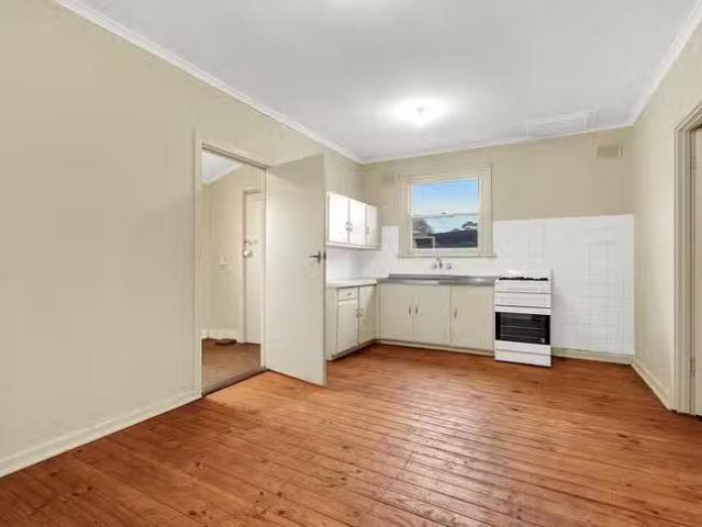 Cheap 9 Peacemarsh Road, Davoren Park, SA 5113