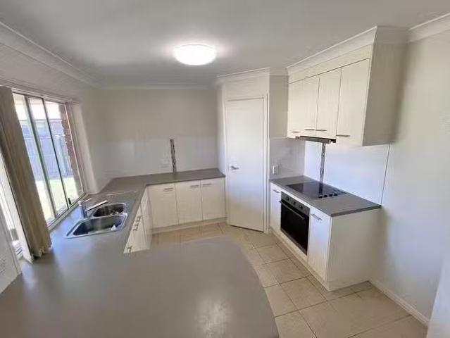 Rental! 9 Regent Court, Thabeban, QLD 4670