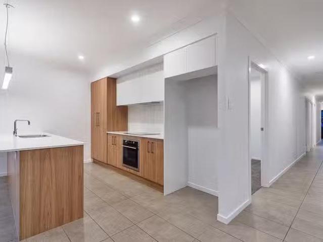 For Rent! 9 Woodland Court, Ormeau, QLD 4208