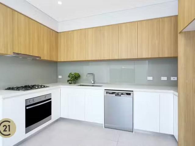 Deal! 9a Flinders Avenue, Baulkham Hills NSW 2153
