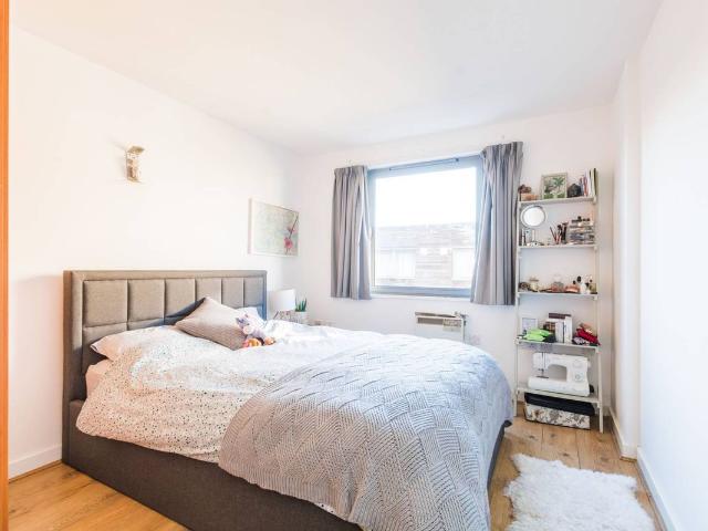 Deals Gateway, Deptford, London SE13, 2 bed flat to rent, £2,150 pcm | PrimeLocation