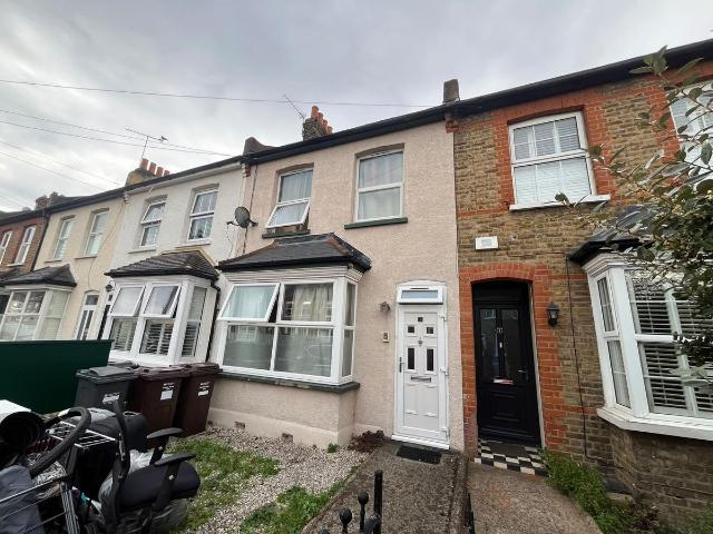 Dean Road, Hounslow TW3, 3 bed detached house to rent, £2,050 pcm | PrimeLocation
