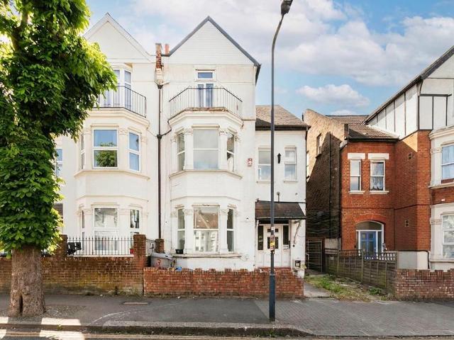 Dean Road, London NW2 Studio to rent £1,650 pcm £381 pw