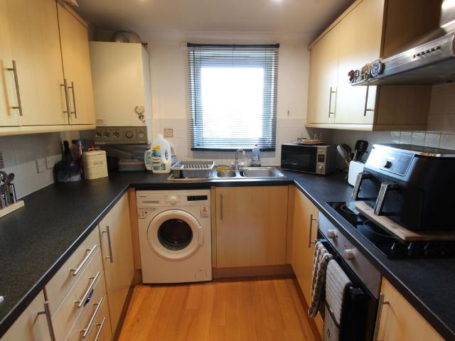 Dean Road, Southampton SO18, 2 bed flat to rent, £1,200 pcm | PrimeLocation