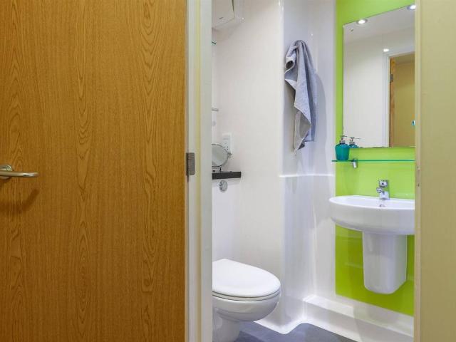 Dean Street, Bangor LL57, 1 bed flat to rent, £641 pcm | PrimeLocation