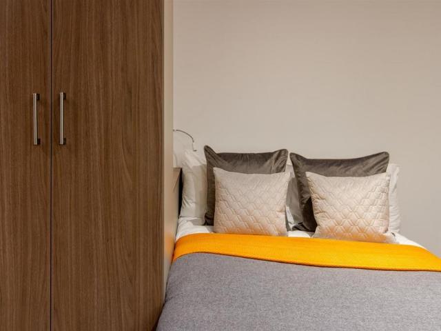 Dean Street, Bristol BS2 Studio to rent £1,387 pcm £320 pw
