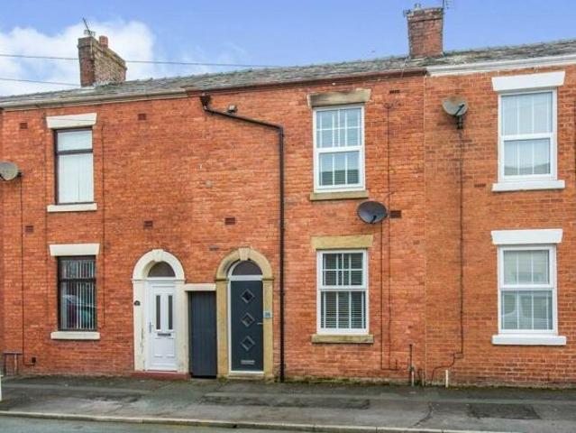 Dean Street, Preston, PR5 2 bed house to rent £850 pcm £196 pw