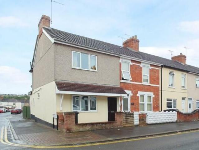 Dean Street, Swindon SN1, 2 bed end terrace house to rent, £1,150 pcm | PrimeLocation
