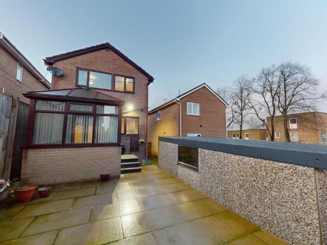 Deanery Gardens, Eccleshill BD10, 3 bed detached house to rent, £1,100 pcm | PrimeLocation