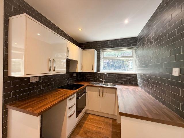 Deans Close, Whickham NE16, 2 bed flat to rent, £750 pcm | PrimeLocation