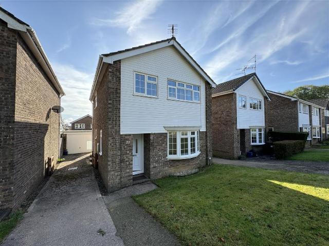Deans Gardens, Chepstow NP16, 3 bed detached house to rent, £1,400 pcm | PrimeLocation