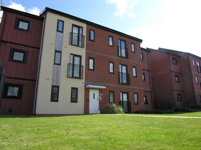 Deans Gate, Willenhall WV13, 2 bed flat to rent, £800 pcm | PrimeLocation