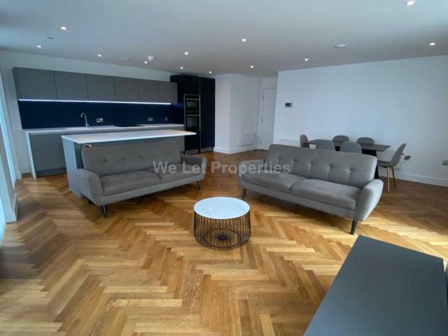 Deansgate Square, Manchester M15, 3 bed flat to rent, £2,700 pcm | PrimeLocation