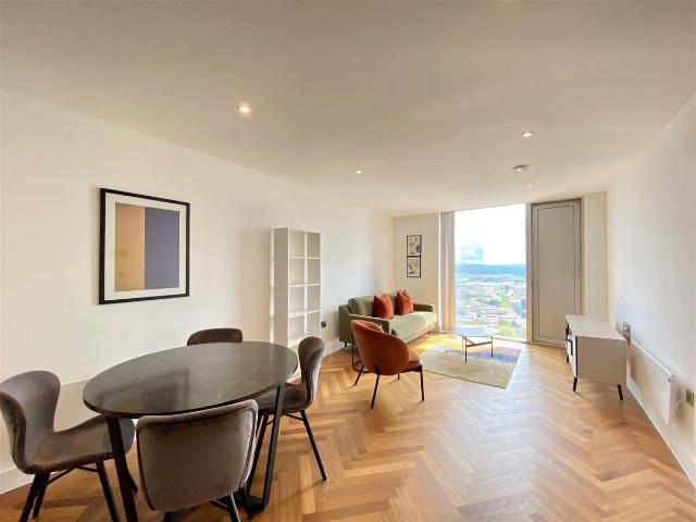 Deansgate Square, Owen Street, Manchester M15, 2 bed flat to rent, £1,850 pcm | PrimeLocation