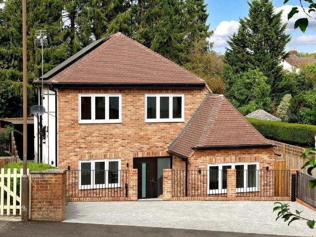 Deanway, Chalfont St. Giles, Buckinghamshire HP8, 4 bed country house to rent, £4,000 pcm | PrimeLocation