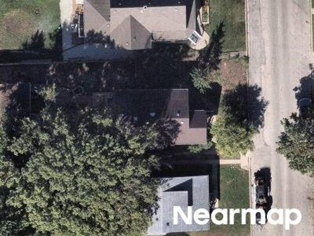 Dearborn St