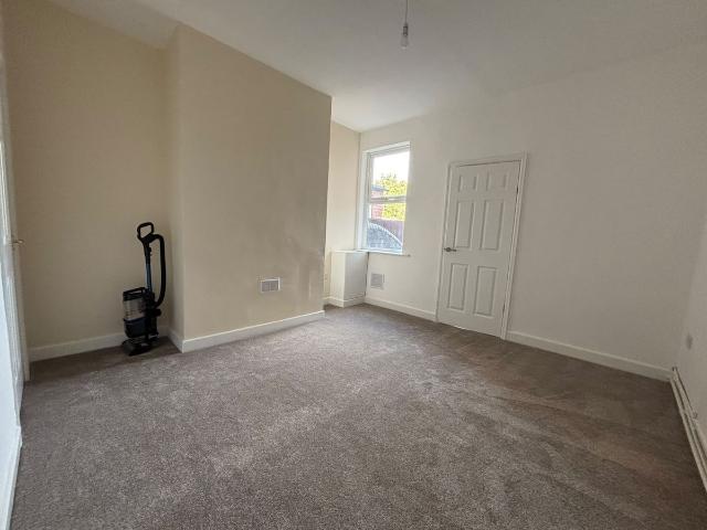 Dearne Road, Rotherham S63, 2 bed end terrace house to rent, £750 pcm | PrimeLocation