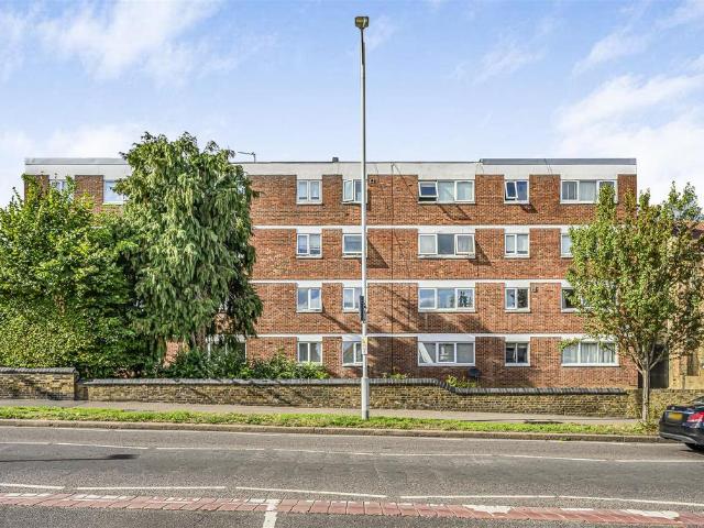 Deborah Court, Victoria Road, South. 2 bed flat to rent £1,850 pcm £427 pw