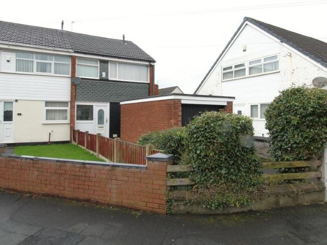 Debra Close, Liverpool L31 3 bed townhouse to rent £1,100 pcm £254 pw