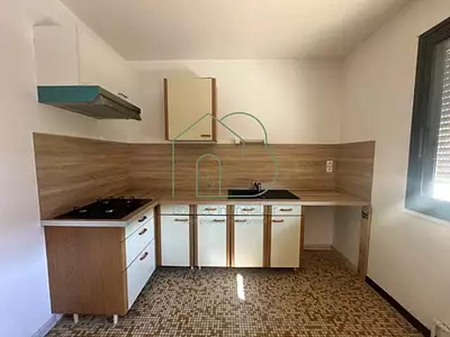 Decazeville 12300 Achat / Vente appartement 1 pièce t1 parking