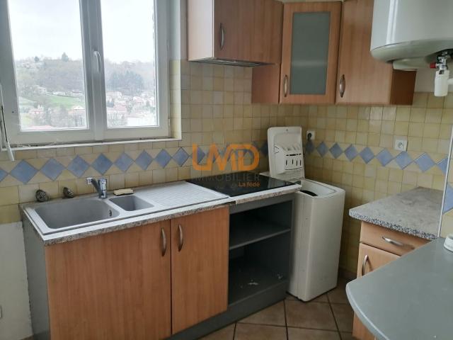 Decazeville: Appartement T3 proche centre ville