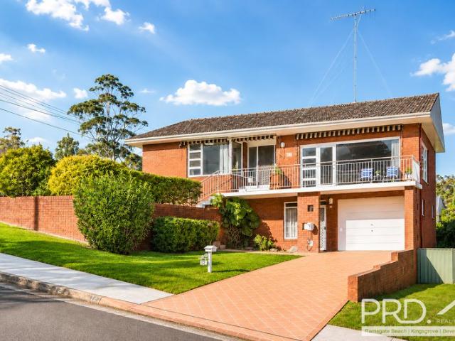 DECEASED ESTATE | ELEVATED FAMILY HOME WITH STUNNING YOWIE BAY VIEWS