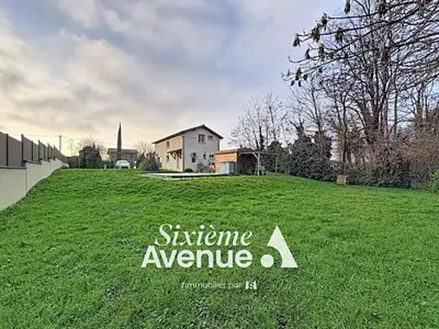 Décines Charpieu 69150 Achat / Vente maison 4 pièces t4 au dernier étage