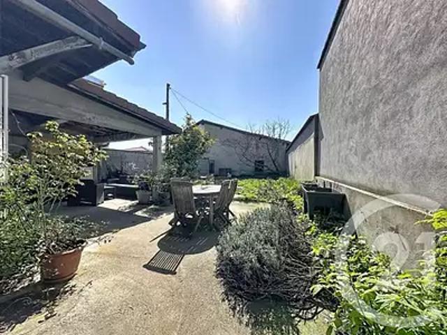 Décines Charpieu 69150 Achat / Vente maison 8 pièces t8