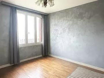 Décines Charpieu 69150 Achat / Vente appartement 2 pièces t2 parking