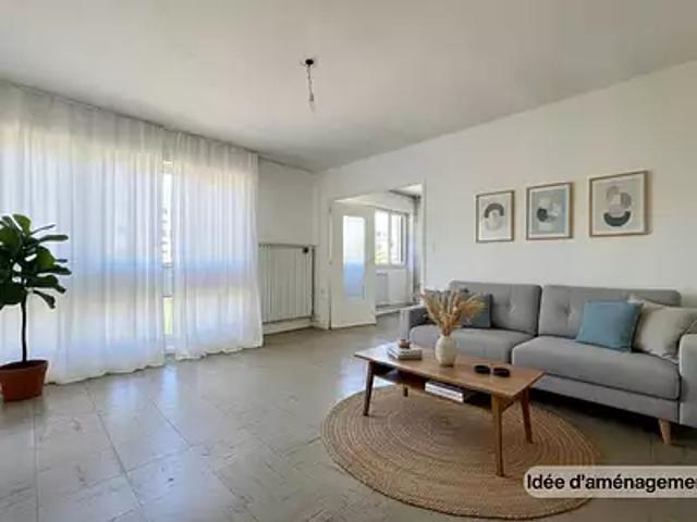 Décines Charpieu 69150 Achat / Vente appartement 4 pièces t4 cave parking