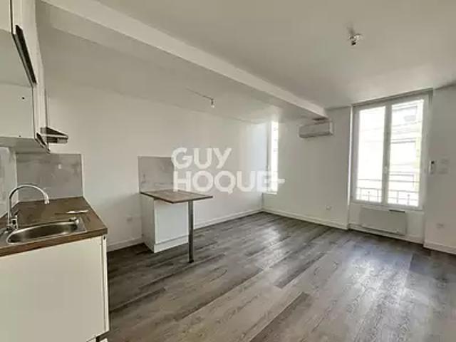 Décines Charpieu 69150 Location appartement 3 pièces t3 au dernier étage