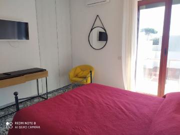 Decorosa Villa su unico livello di Mq 160 a soli 50 metri dal mare