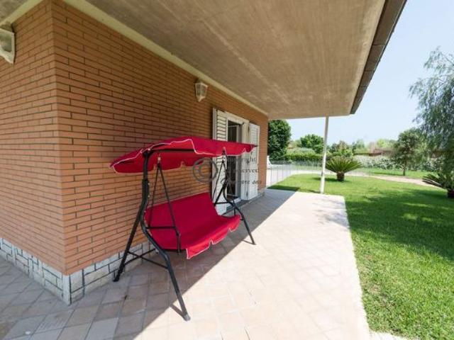 Decoroso Villino di Mq 60 con Ampio Giardino