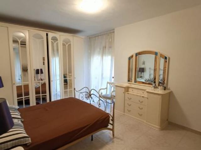 Decoroso Appartamento situato al Primo Piano di Mq 90