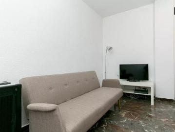 Decorated room with built in wardrobe in shared apartment, Ronda