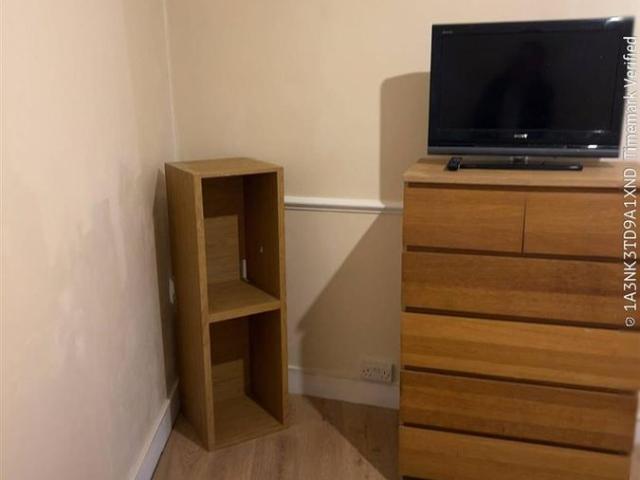 Dedworth Road, Windsor SL4, 1 bed block of flats to rent, £650 pcm | PrimeLocation