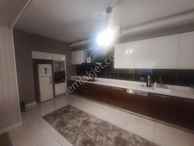 Dedeman Otel Karşsısı Geniş 2+1 Lüx Arakat Daire
