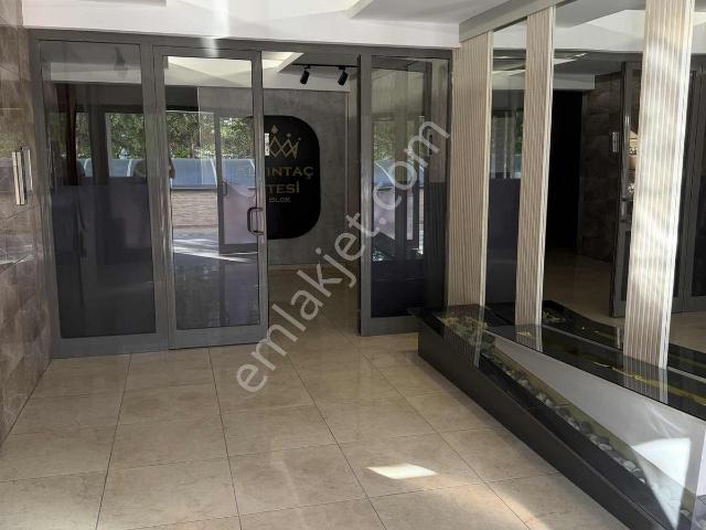 Dedeman Civarı Site İçerisinde 4+1 Lüks Daire
