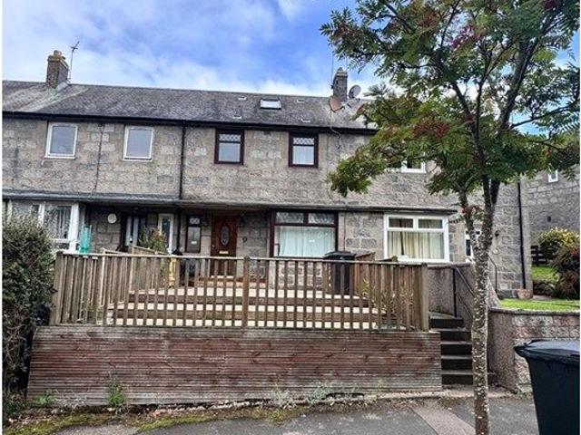 Deevale Road, Aberdeen AB12, 2 bed terraced house to rent, £800 pcm | PrimeLocation