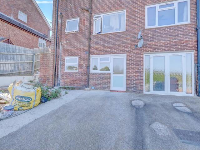 Deeds Grove, Buckinghamshire HP12 1 bed apartment to rent £1,150 pcm £265 pw