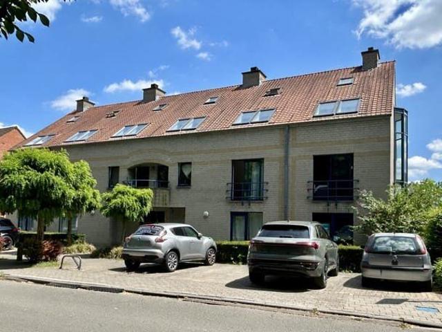 Deels gemeubelde studio met terras te Leuven
