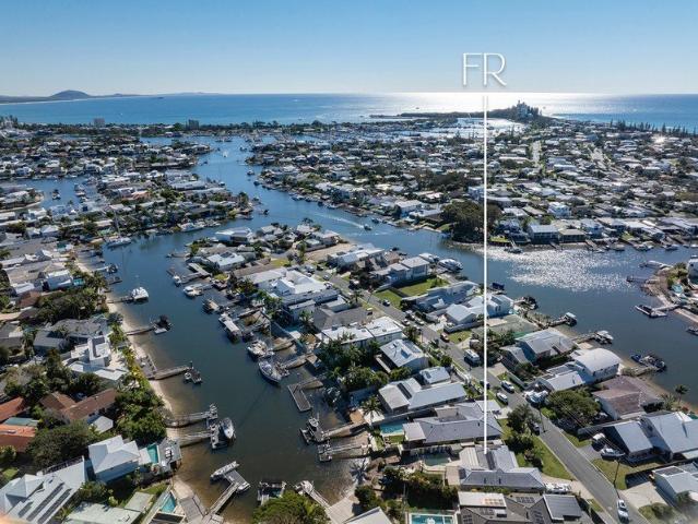 Deep Waterfront Living in Blue Chip Minyama