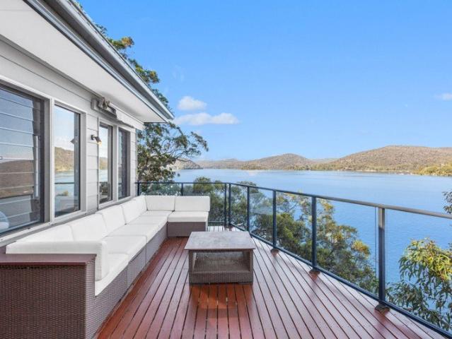 Deep waterfront sanctuary the finest on the river
