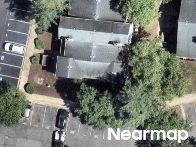Deepwood Dr